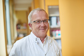 Porträt Dr. Flachkamp